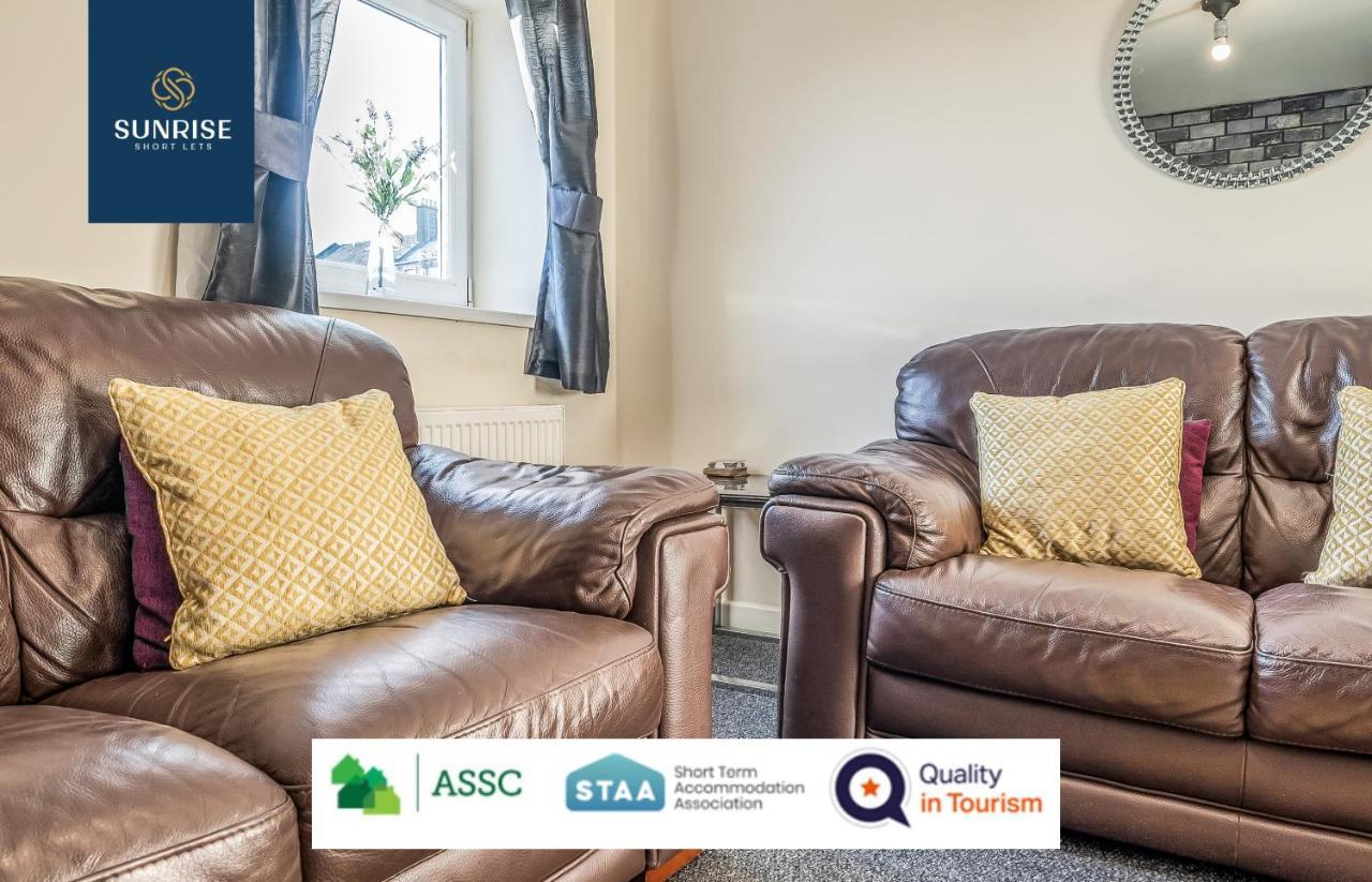 The Law, Has 4 Rooms With Tvs, 2 Bathrooms, Central, Free Parking, Fully Equipped, Contractor And Trades Favourite, 5 Mins To Centre - Long Stays, Invoice And Reduced Price Are Only Via Sunrise Short Lets Dundee Kültér fotó